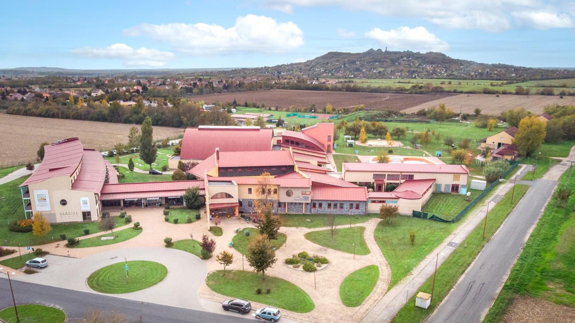 Vulkan Wellness Hotel & Camping Celldömölk المظهر الخارجي الصورة